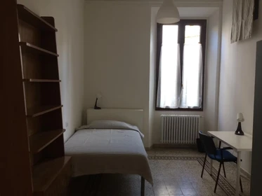 Room for rent with double bed Firenze