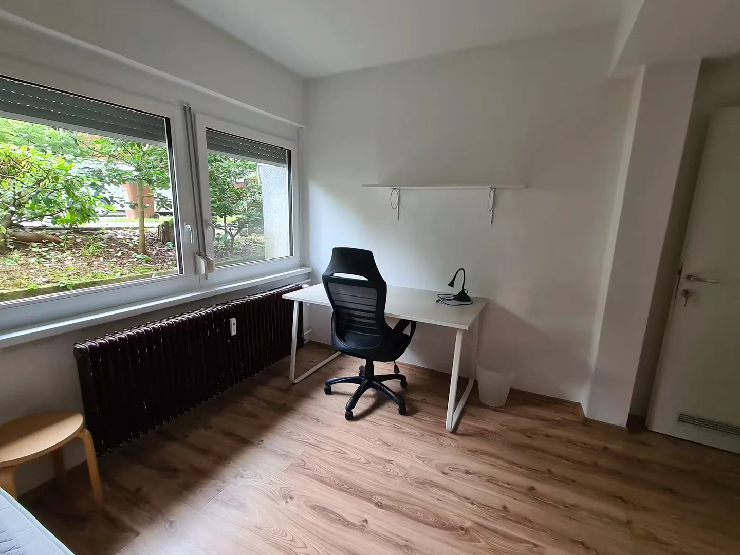 Funktionelles Studentenzimmer perfekt zum Studieren in 