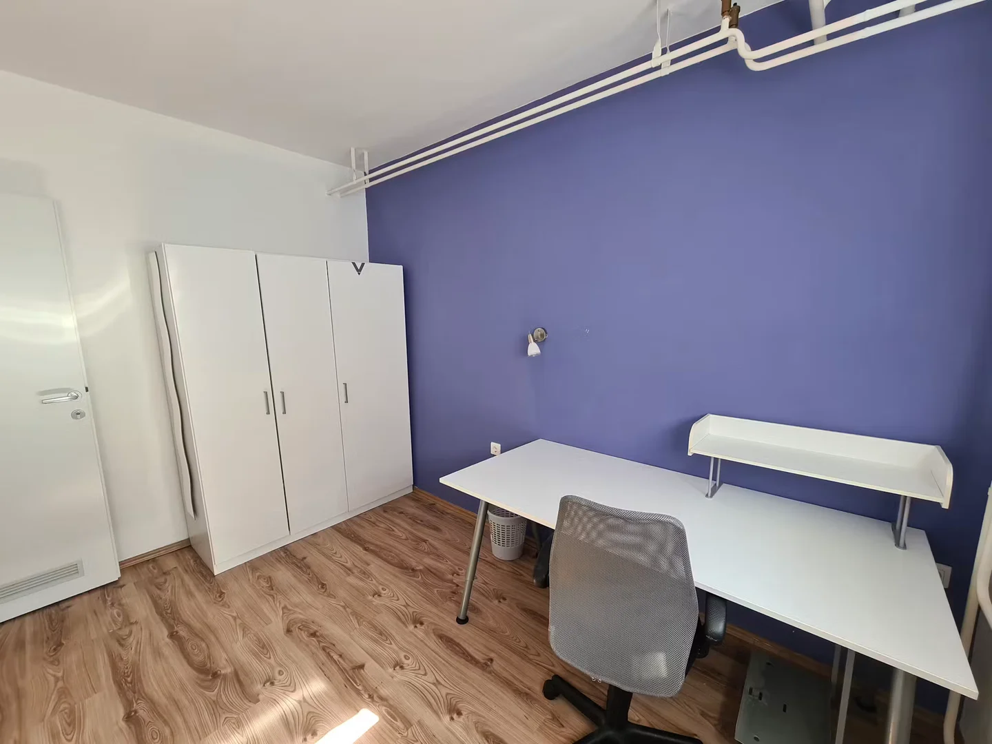 Bezahlbares Zimmer für Studenten mit ausreichender Beleuchtung in 