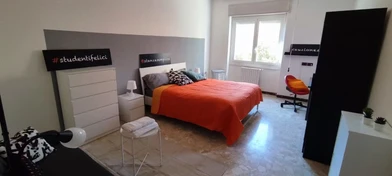 Helles Privatzimmer in Sassari