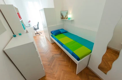 Cheap private room in Torino