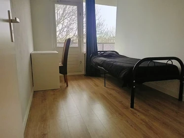 Cheap private room in Rotterdam