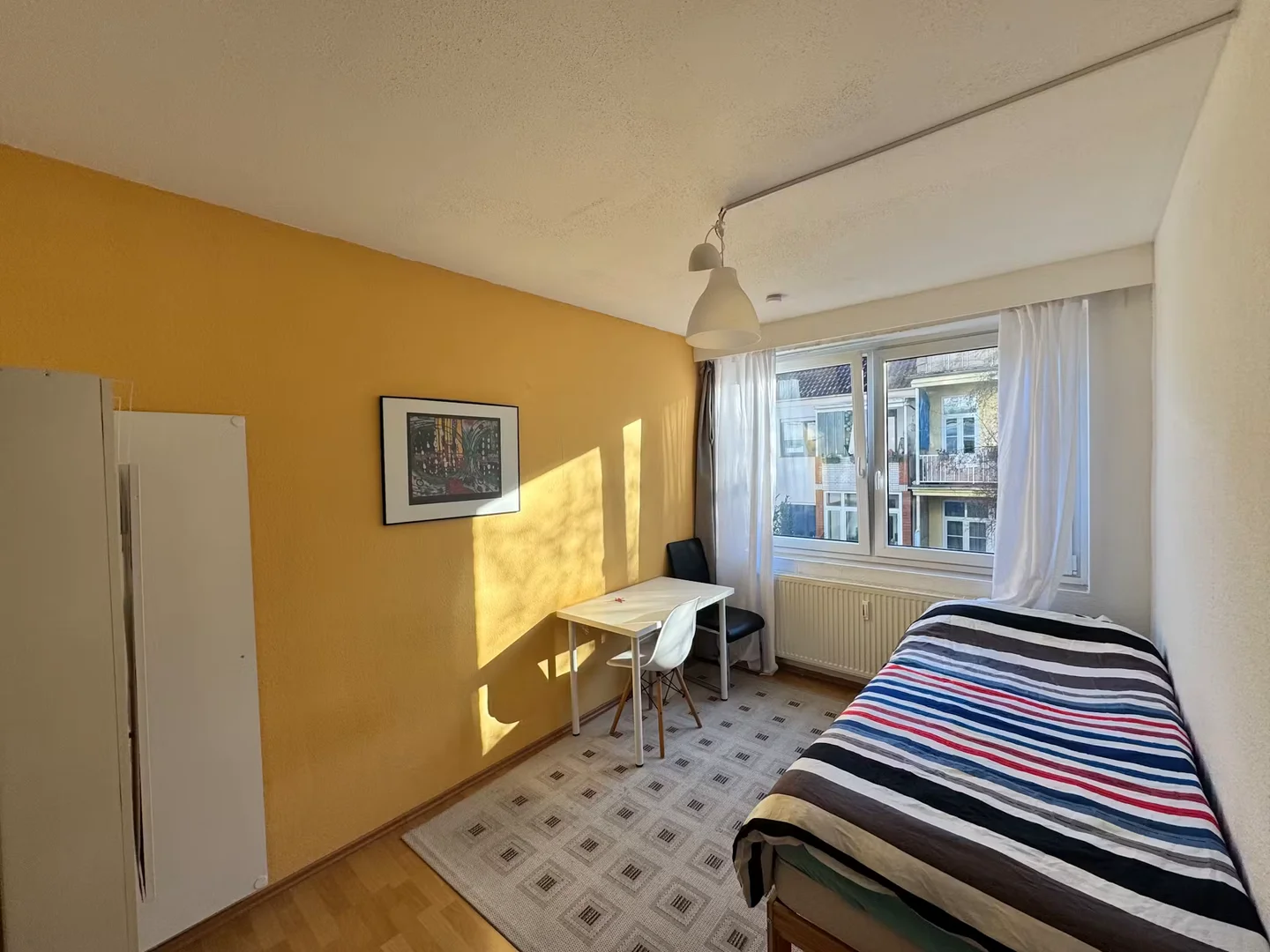 Habitación en apartamento estudiantil en alquiler en , completamente amueblado