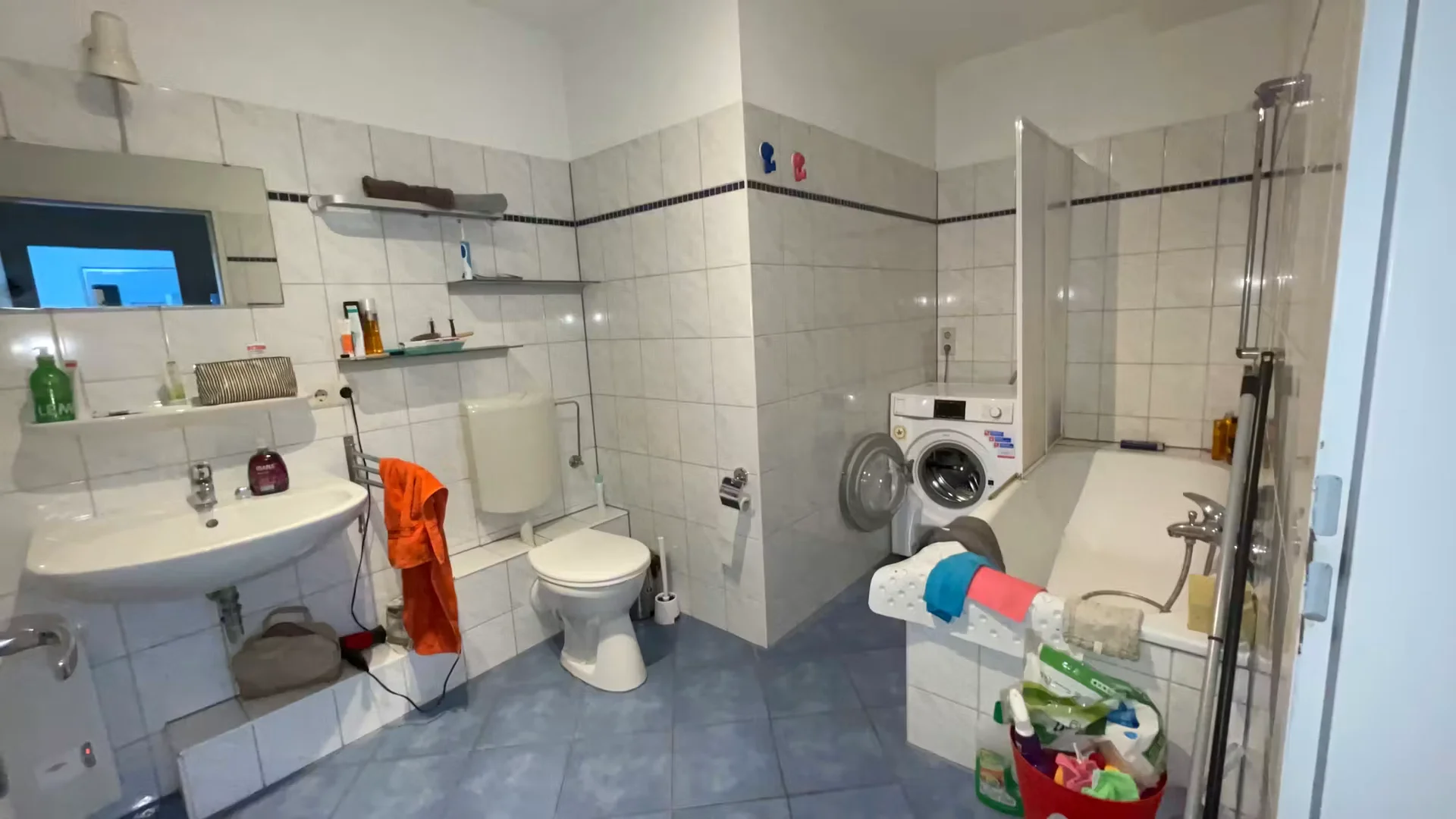 Habitación acogedora para estudiantes disponible en 