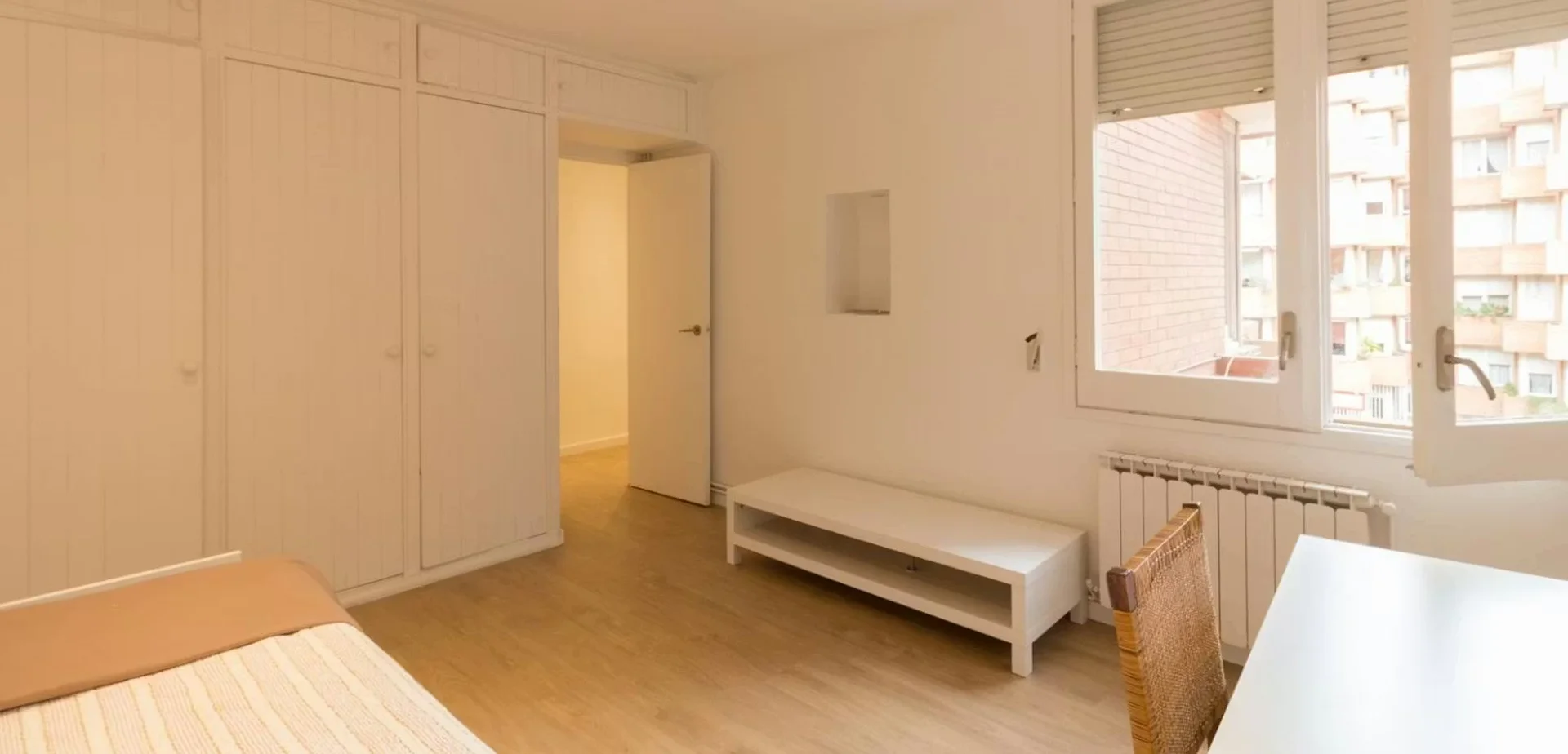 Zimmer in Studentenwohnung in  zu vermieten, voll möbliert