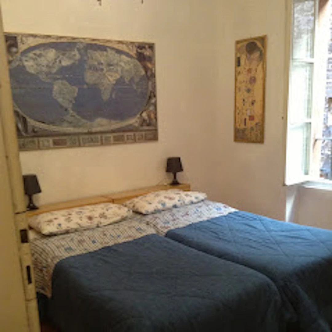 Pokój do wynajęcia we wspólnym mieszkaniu w Perugia