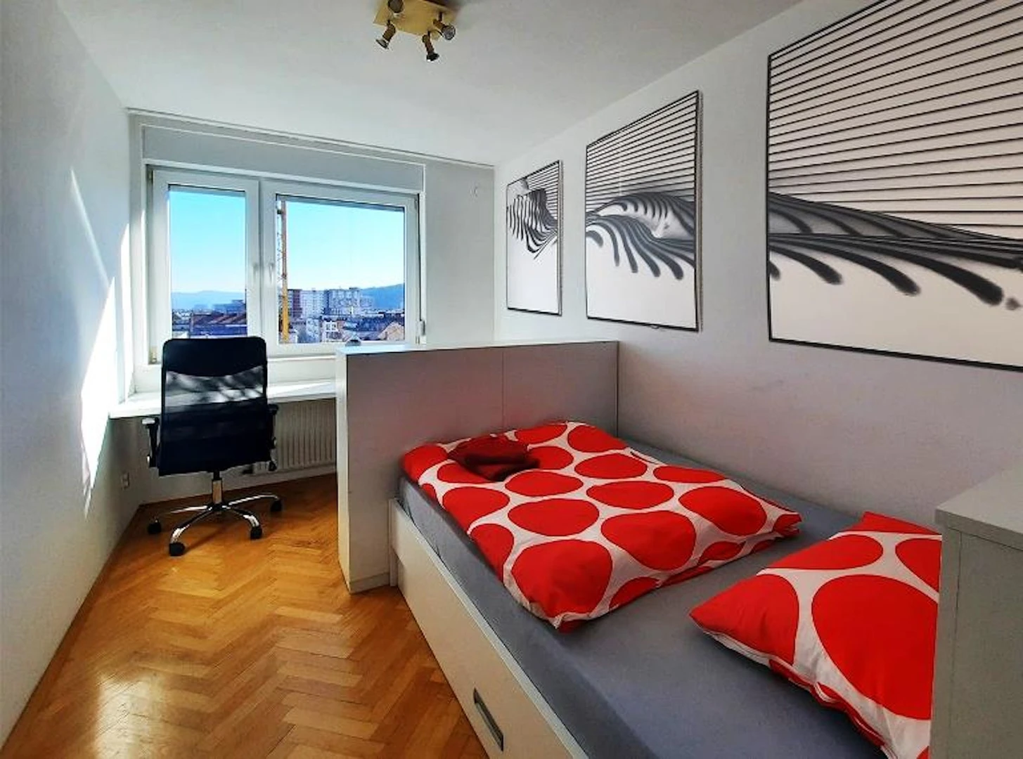 Luminosa stanza condivisa in affitto a Lubiana
