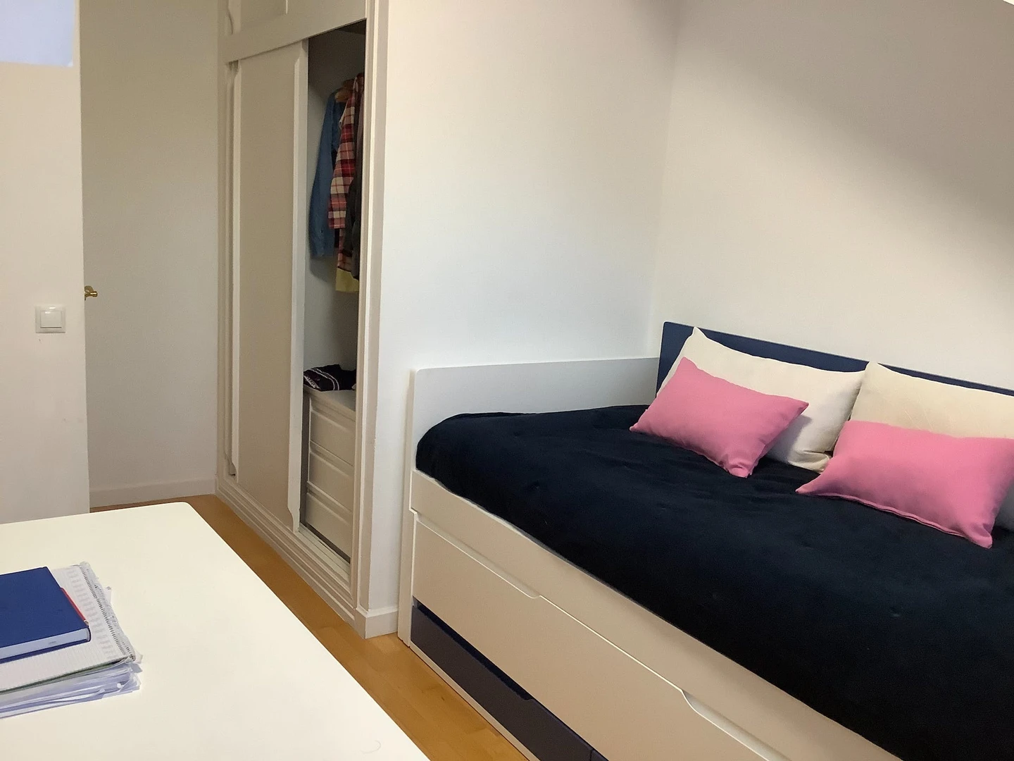 Room for rent in a shared flat in Las Rozas De Madrid