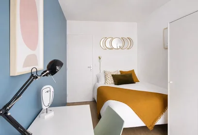 Quarto privado em Rue Ampère, , imagem 1 de 7