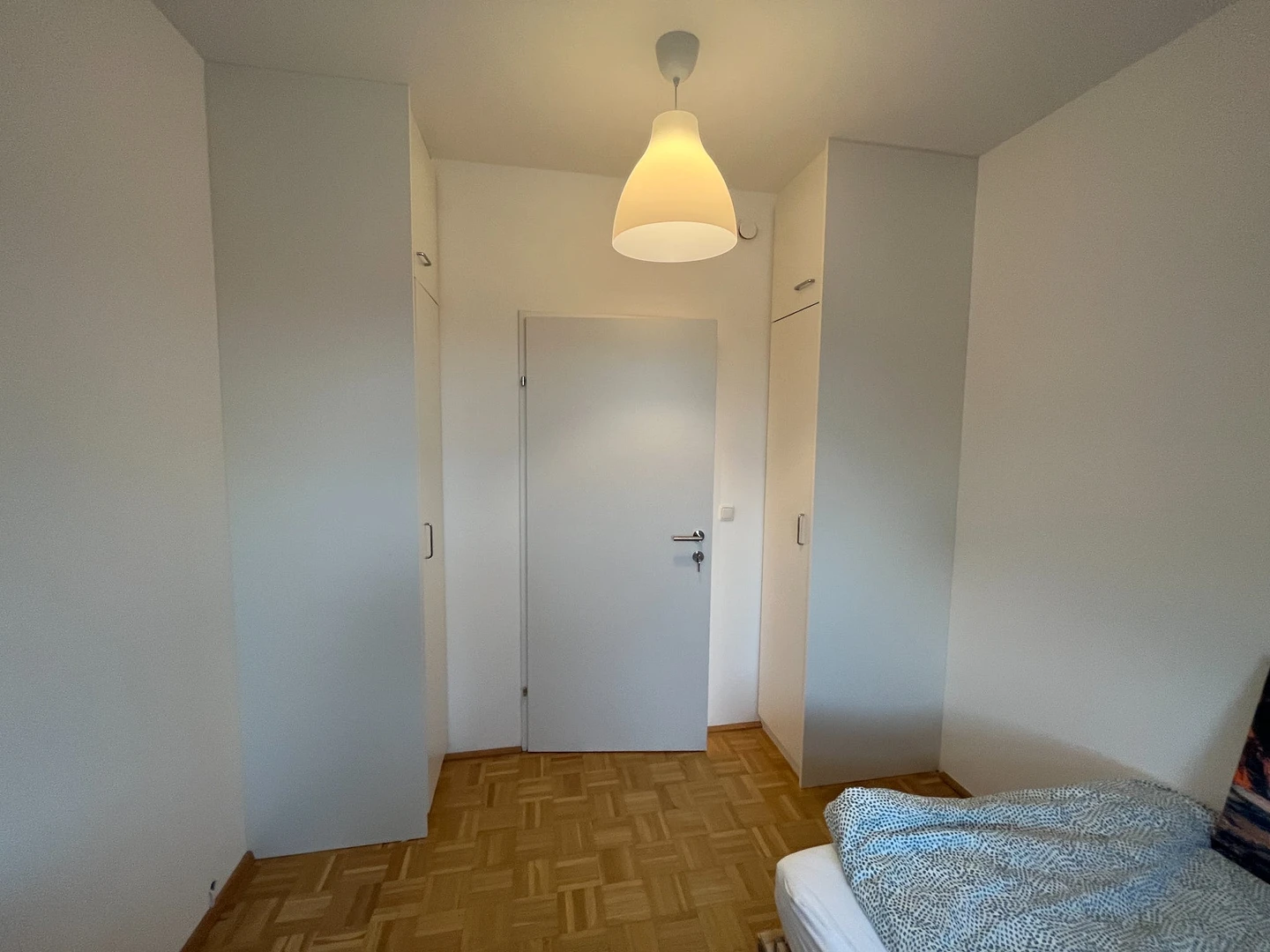 Linz de çift kişilik yataklı kiralık oda