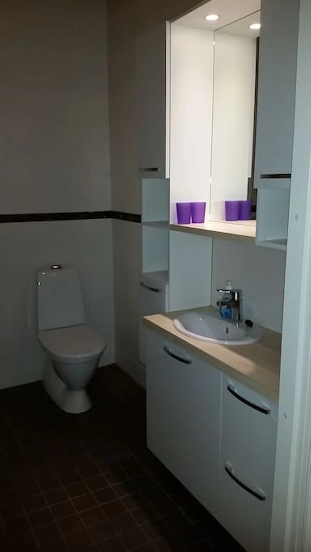 Cheap private room in Helsinki