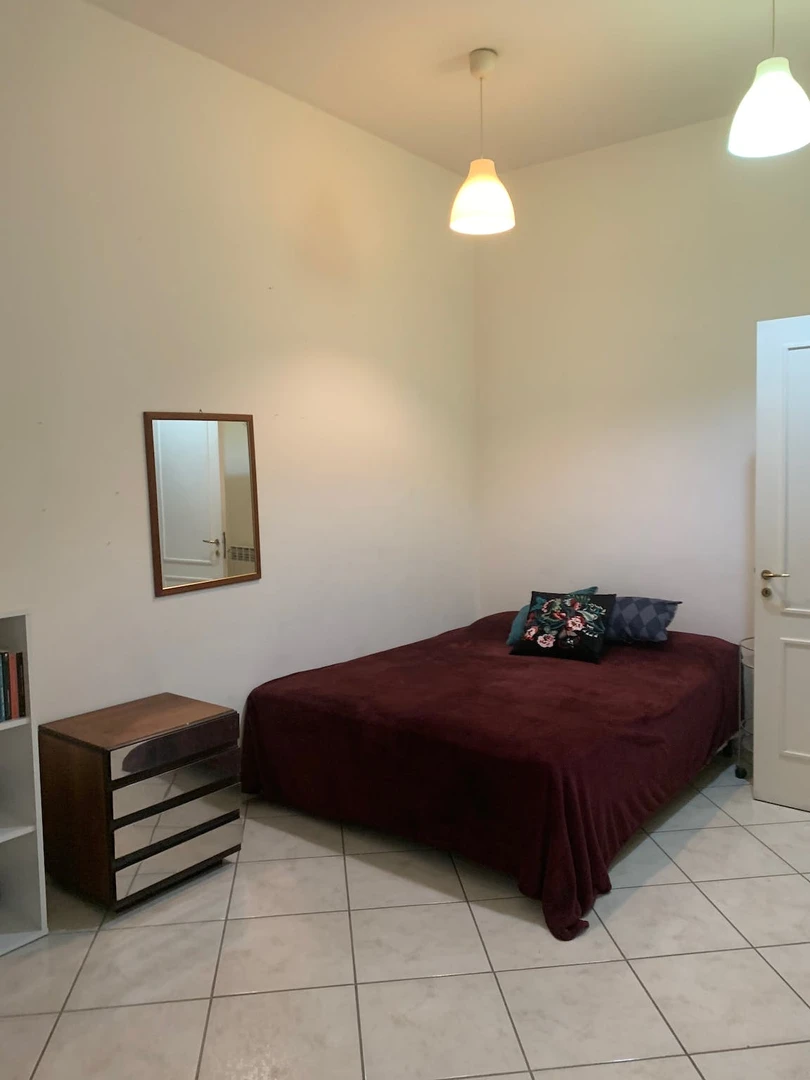 Room for rent with double bed Naples