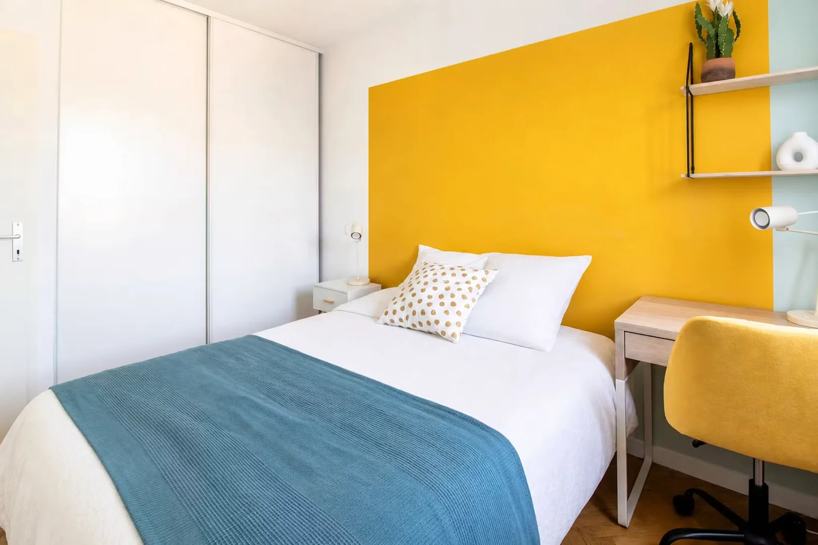 Habitación asequible para estudiantes con buena iluminación en 