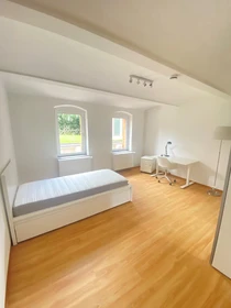 Zimmer mit Doppelbett zu vermieten Potsdam