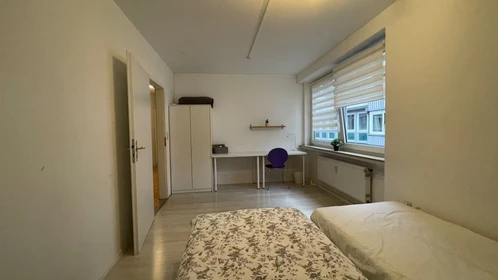 Renting rooms by the month in Bremen