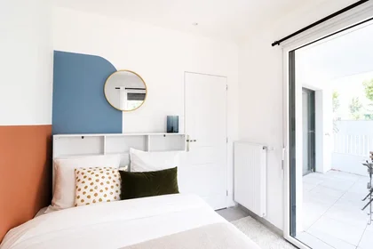 Private room at Cours Émile Zola, , image 9 of 10