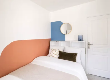 Private room at Cours Émile Zola, , image 10 of 10