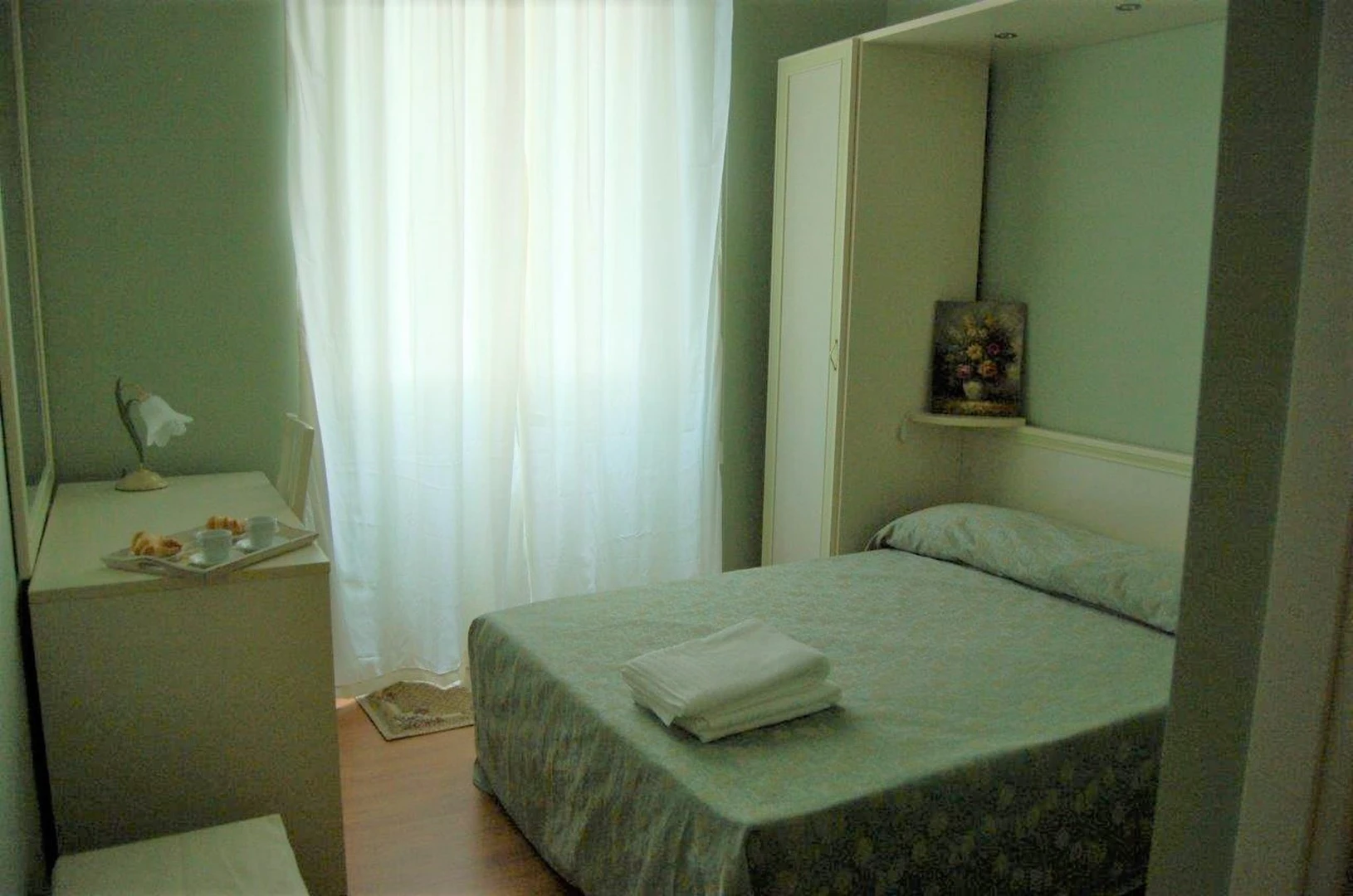 Room for rent with double bed milano