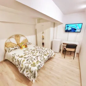 Habitación privada muy luminosa en {area}