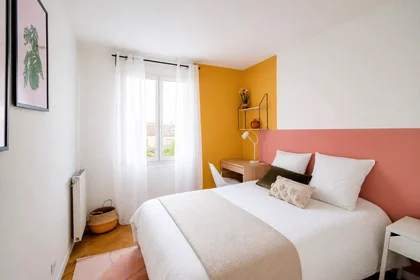 Quarto privado em Avenue du Président Wilson, La Plaine Saint-Denis, imagem 1 de 9