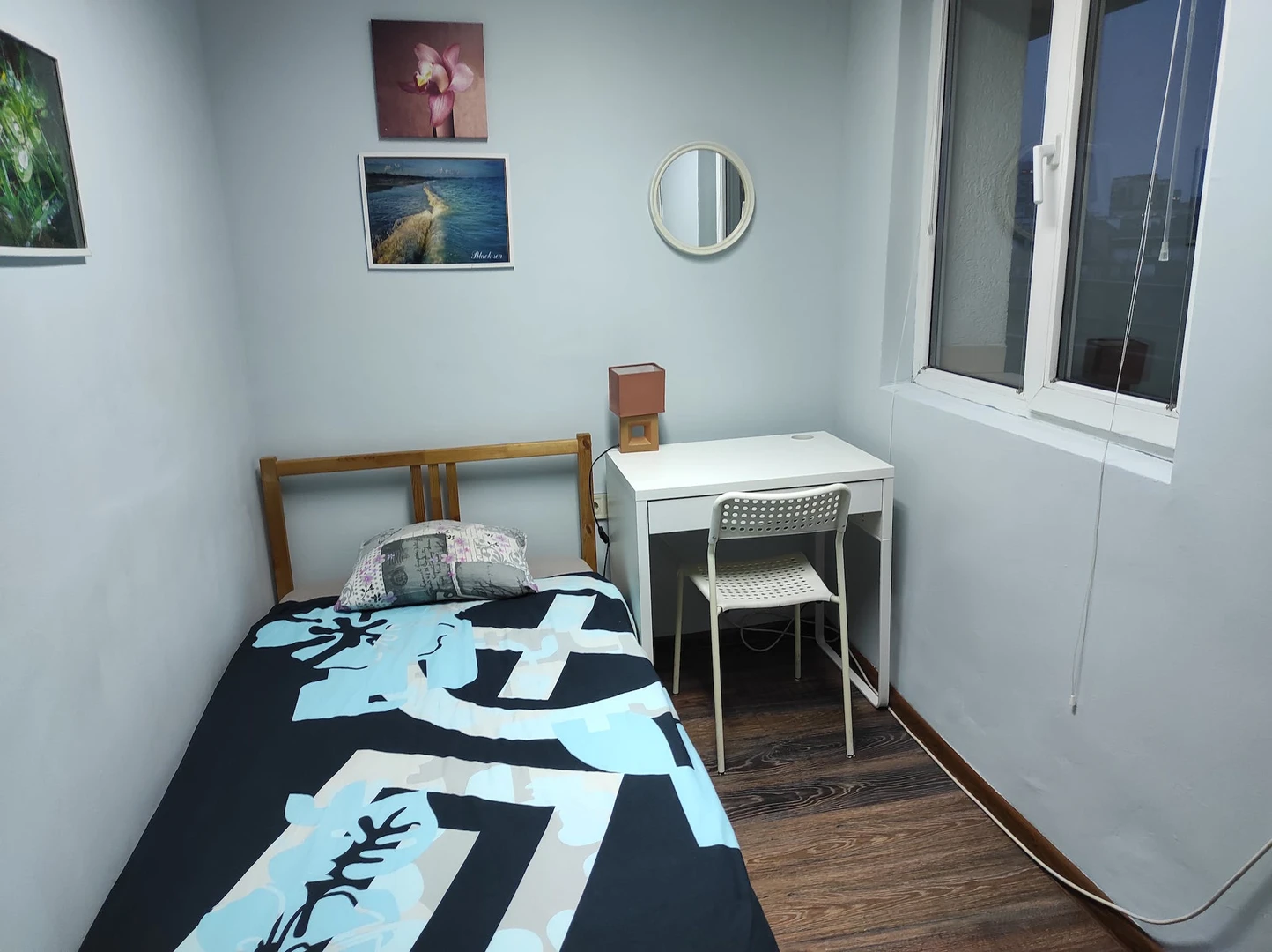 Chambre à louer dans un appartement en colocation à Sofia