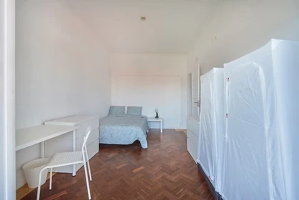 Quarto para alugar ao mês em Lisboa