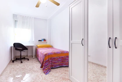 Sevilla de çift kişilik yataklı kiralık oda