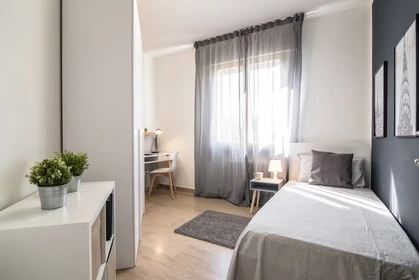 Helles Privatzimmer in Padova