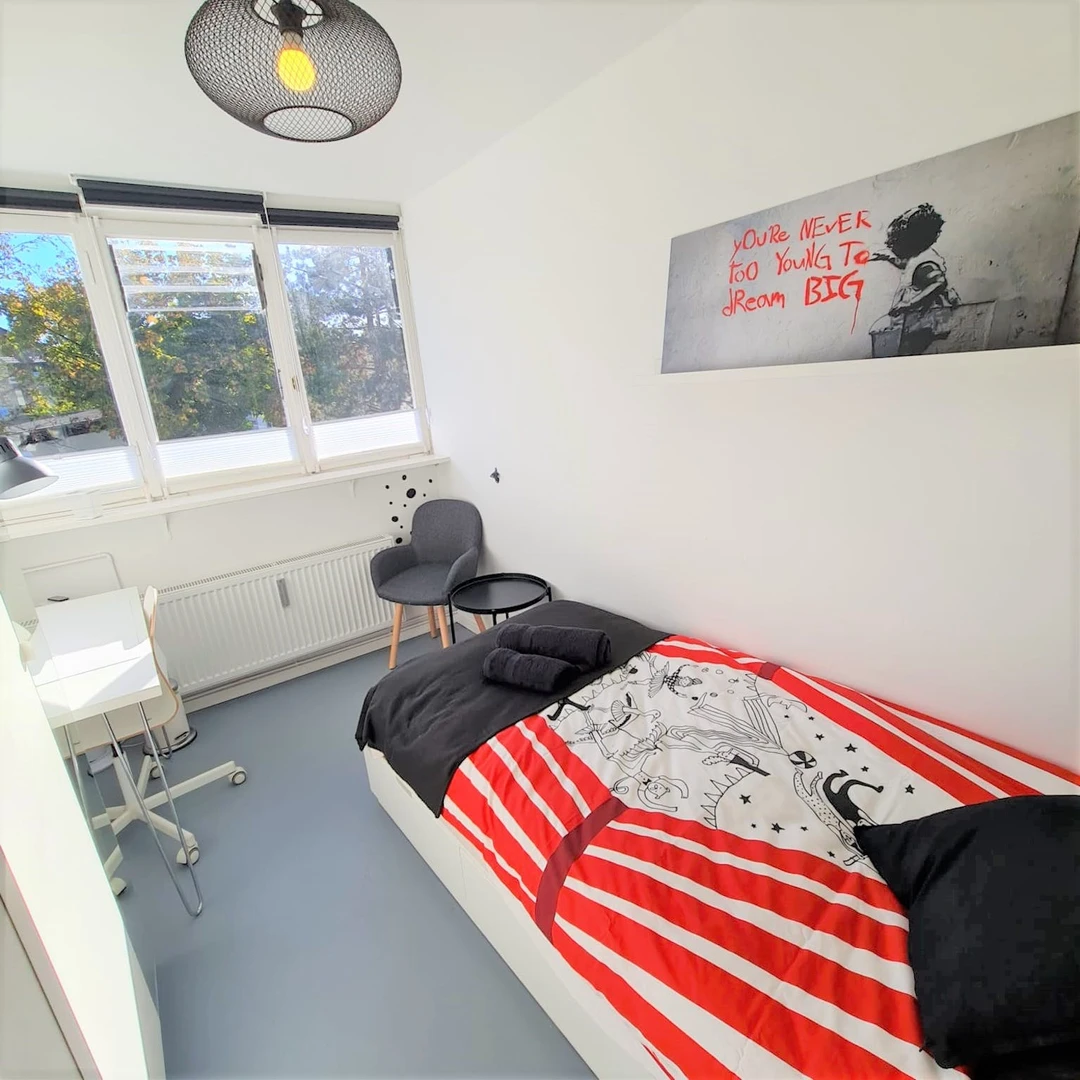 Chambre à louer dans un appartement en colocation à Bonn