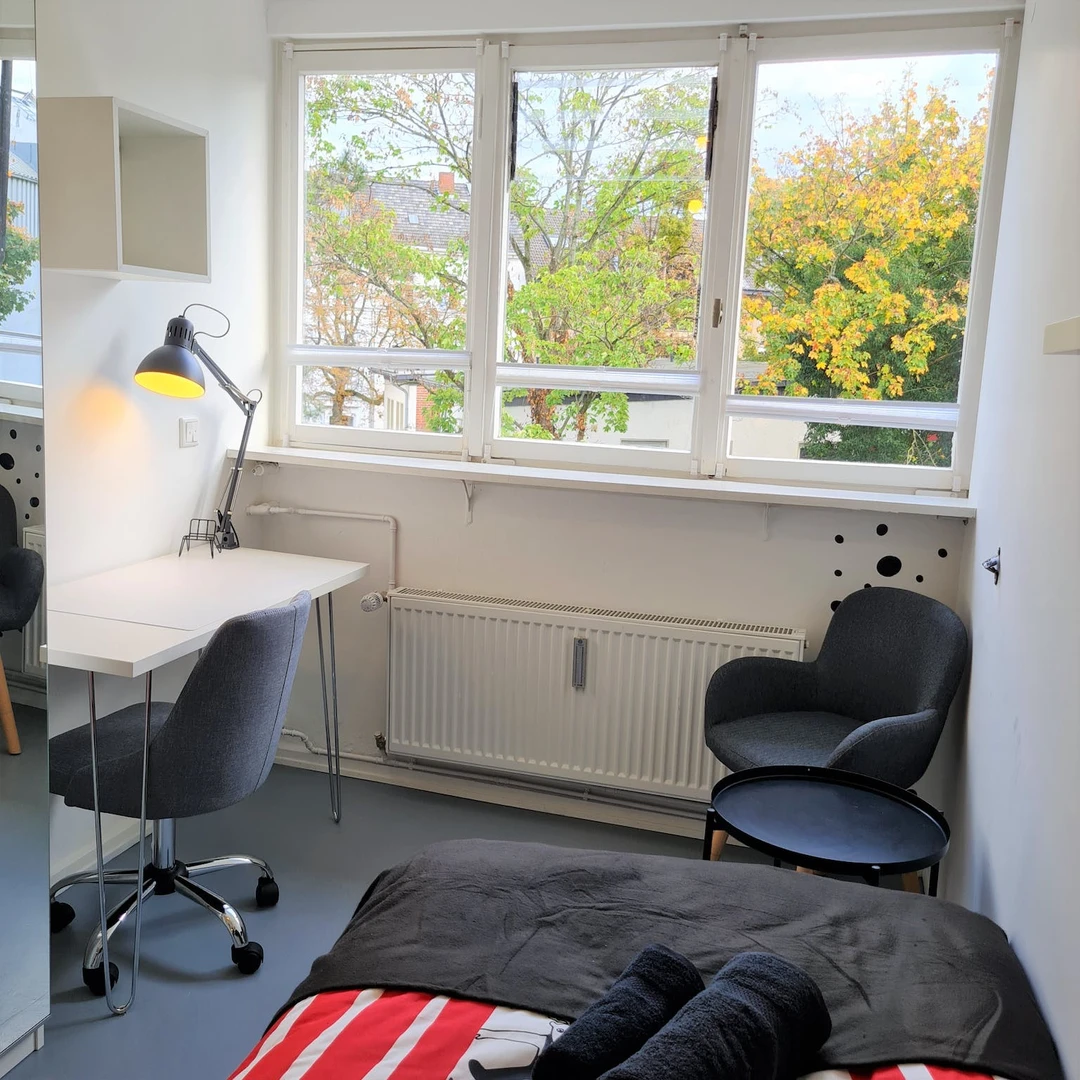 Stanza in affitto in appartamento condiviso a Bonn