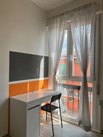 Verona de çift kişilik yataklı kiralık oda