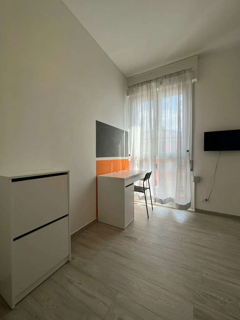 Zimmer mit Doppelbett zu vermieten Verona