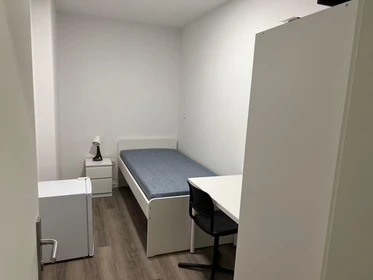 Quarto para alugar ao mês em Porto