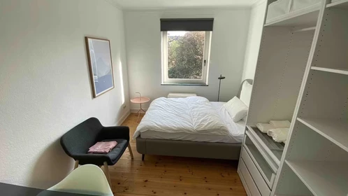 Helles Privatzimmer in Hamburg