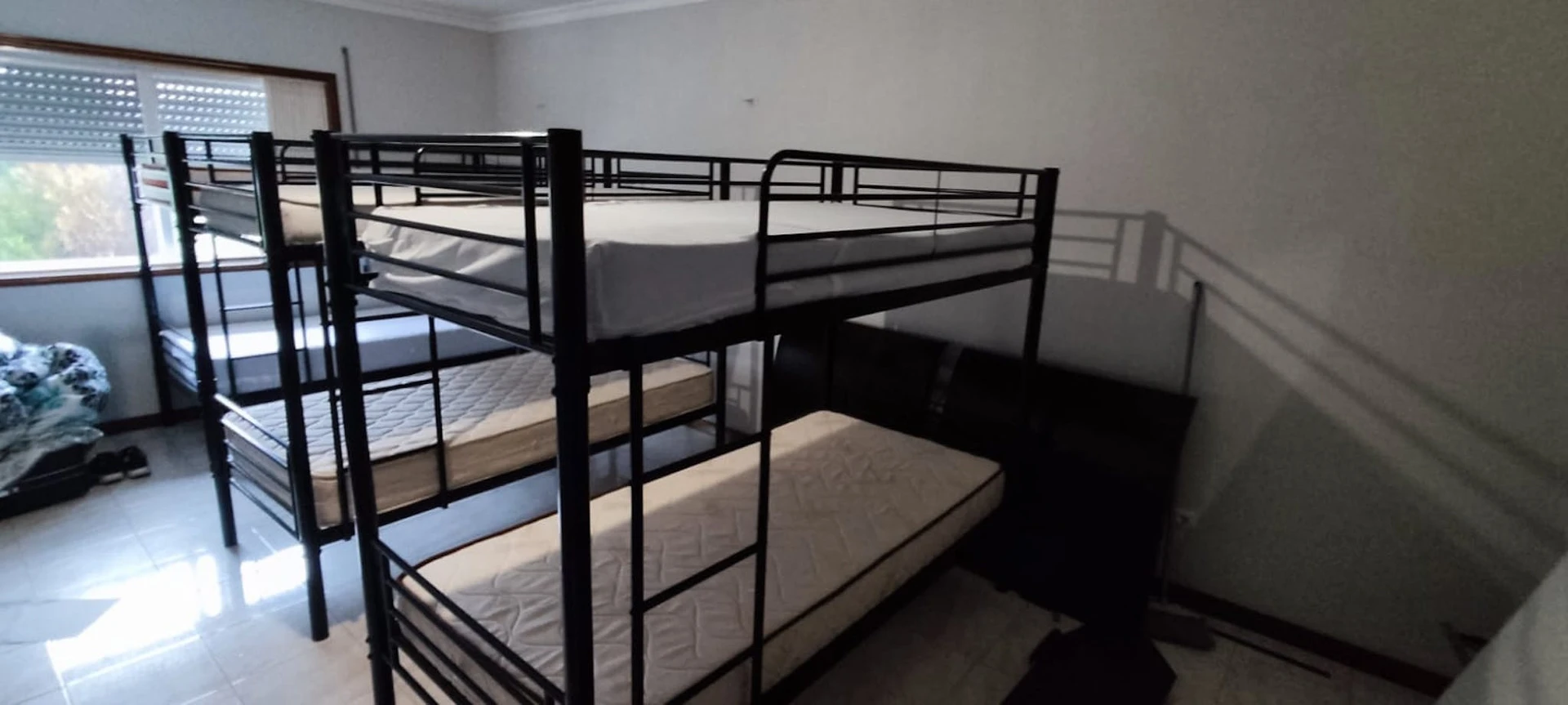 Habitación compartida con otro estudiante en Oporto