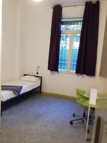 Bologna de çift kişilik yataklı kiralık oda