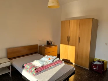Renting rooms by the month in Firenze