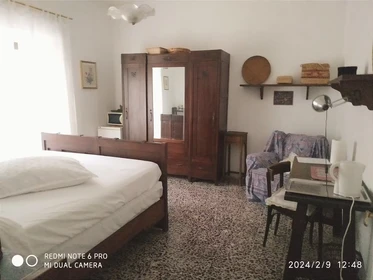 Pisa de aylık kiralık oda