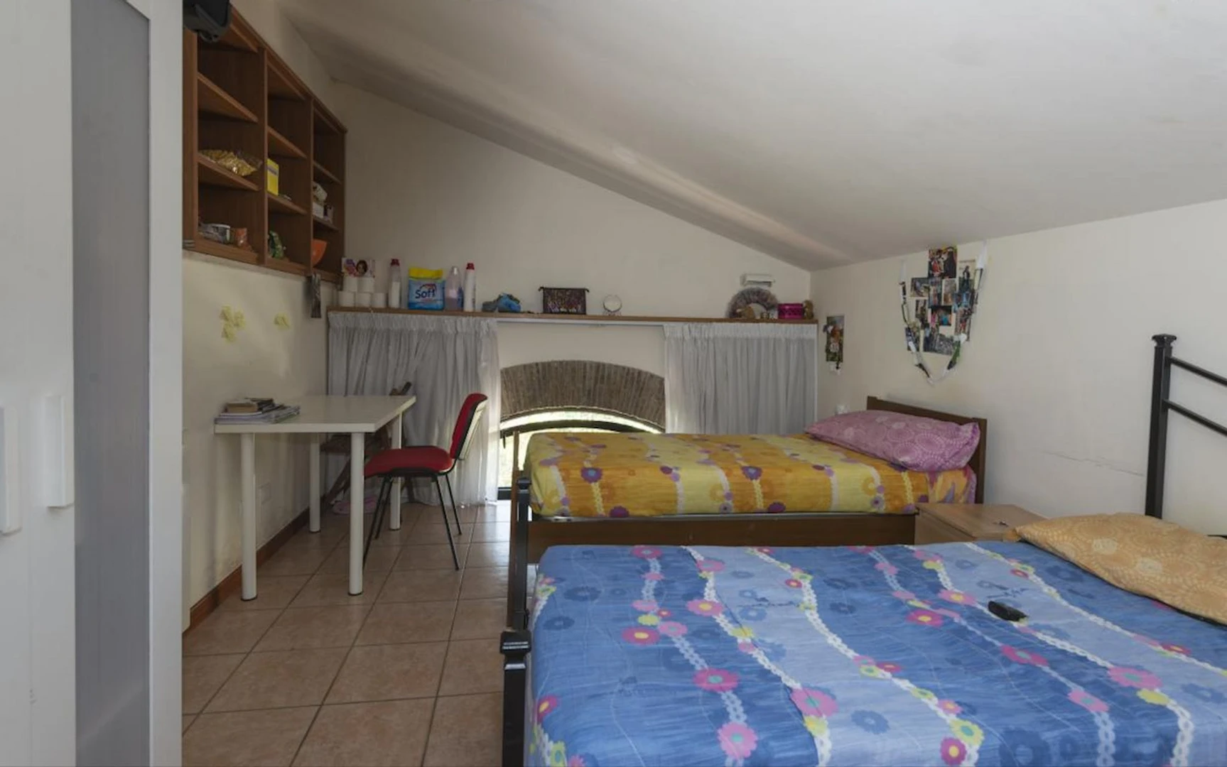 Bright shared room for rent in Rome