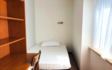 Room for rent with double bed Roma