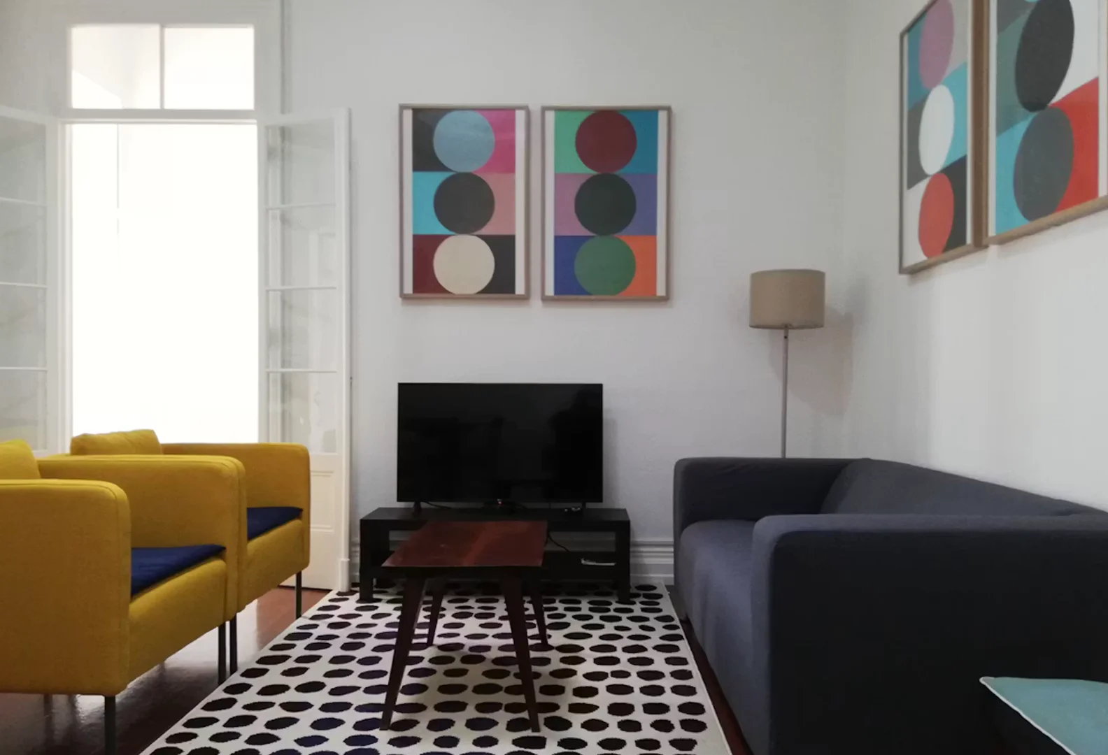 'de öğrenci dairesinde, tamamen mobilyalı kiralık oda