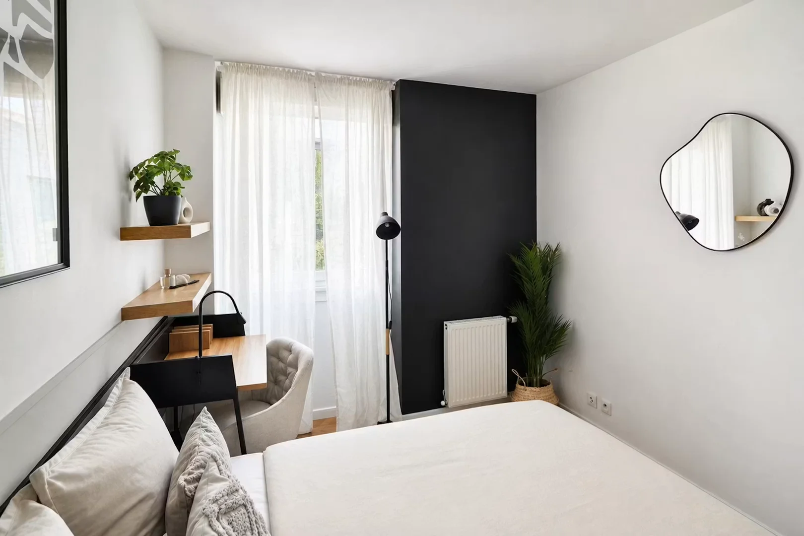 Bezahlbares Zimmer für Studenten mit ausreichender Beleuchtung in 