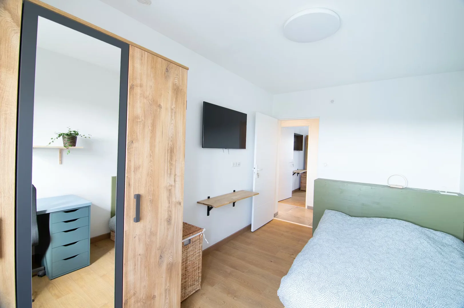 Habitación en apartamento estudiantil en alquiler en , completamente amueblado