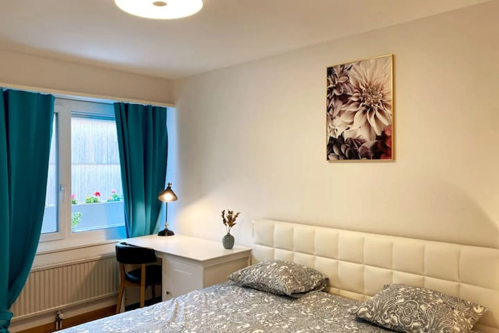 Room for rent with double bed zurich