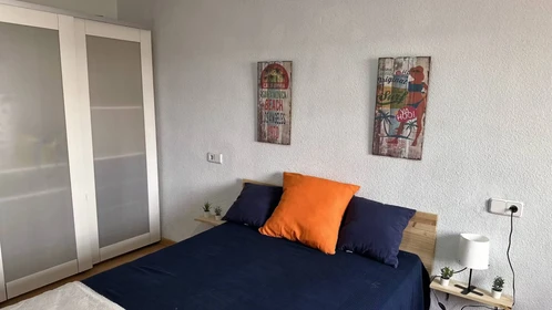 Habitación en alquiler con cama doble Cartagena