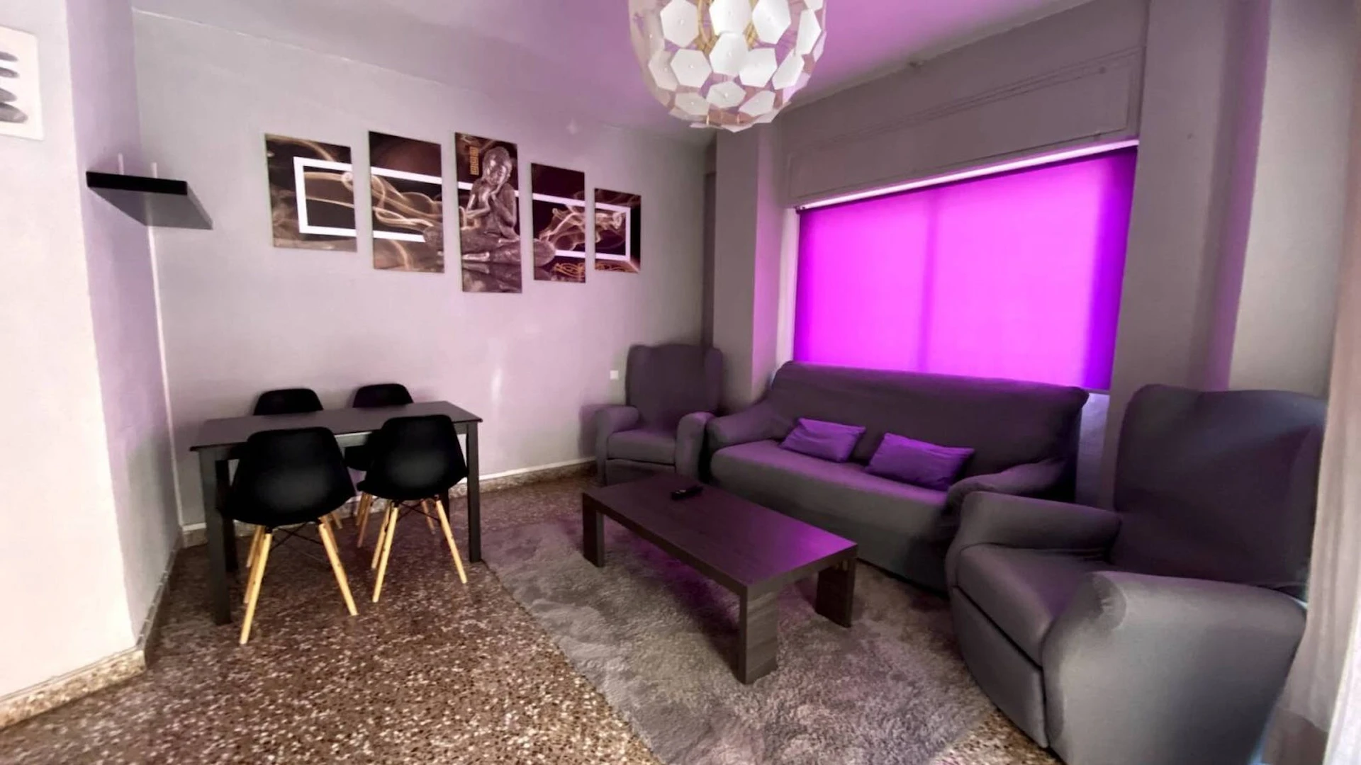 Bright private room in Cartagena