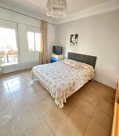 Quarto para alugar num apartamento partilhado em Alicante-alacant