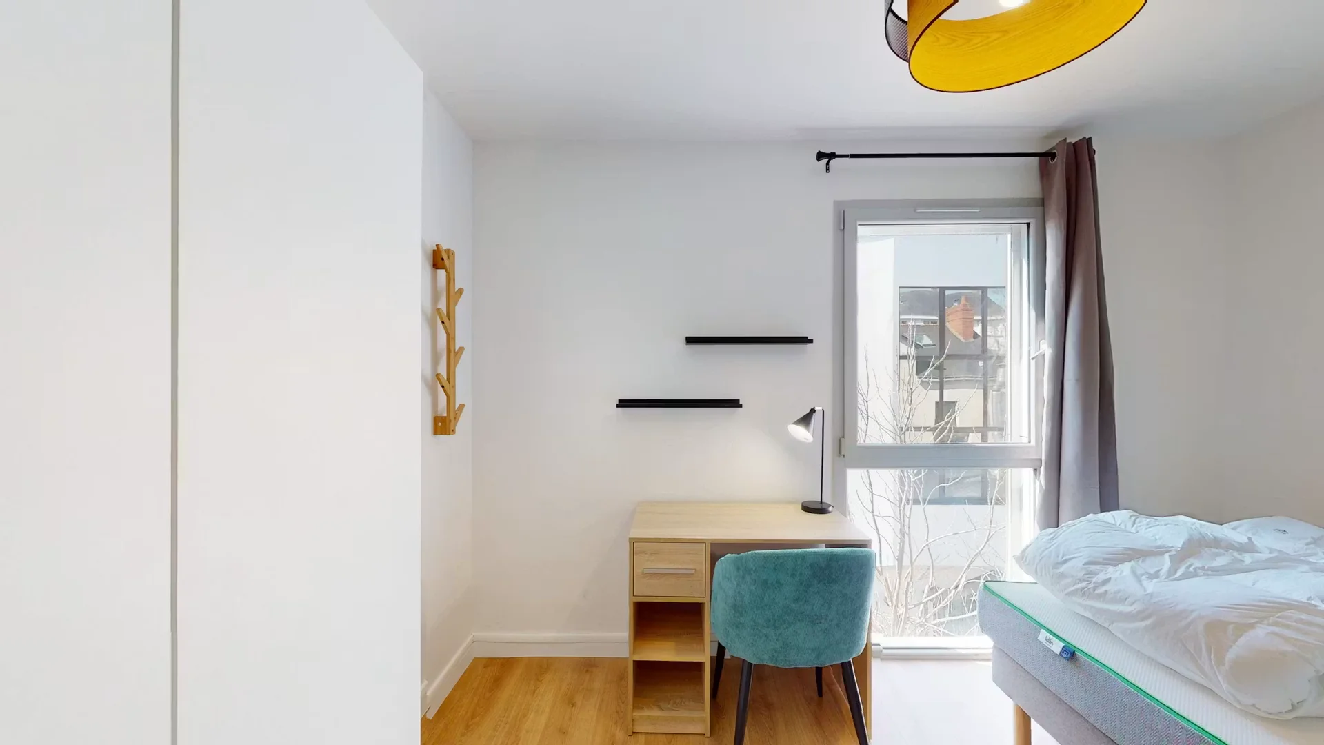 Habitación en apartamento estudiantil en alquiler en , completamente amueblado