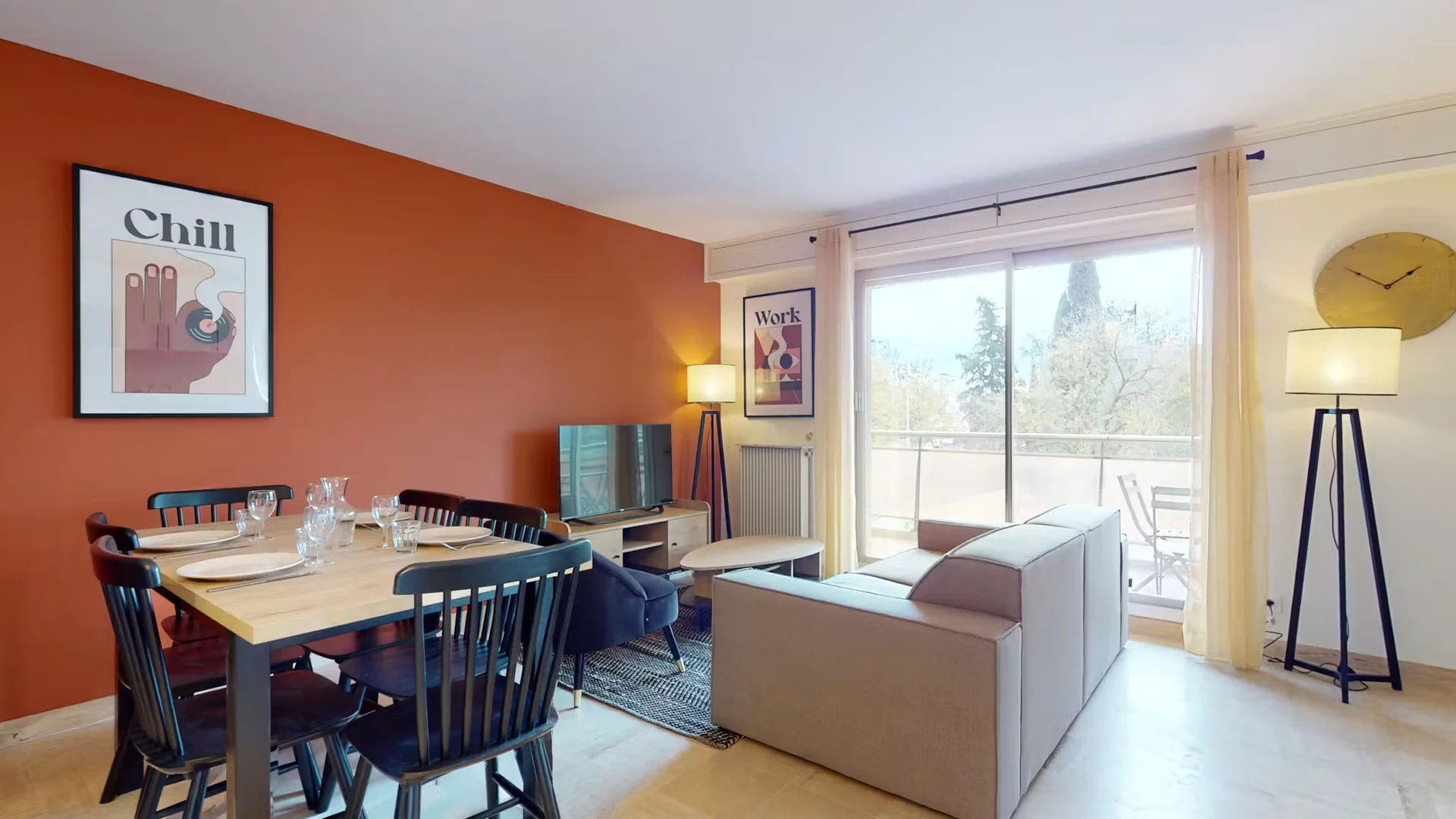 Zimmer in Studentenwohnung in zu vermieten, voll möbliert
