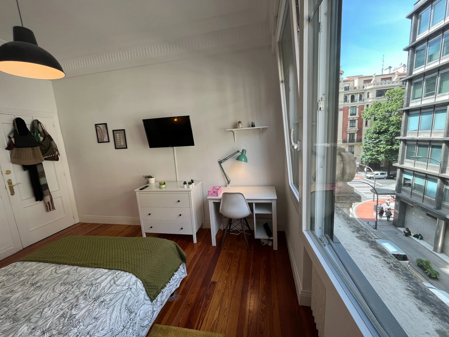 Stanza in condivisione in un appartamento di 3 camere da letto Bilbao